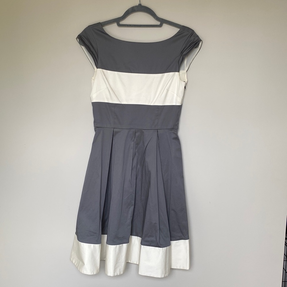 Kate Spade Pleated midi dress! ✨